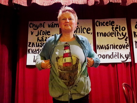 Kr�sn� l�ze�sk� tri�ka n�m namalovala Katka Hornychov�